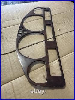 Lot2 RANGE ROVER P38 Walnut Wood Clock Surround Lot2 RANGE ROVER P38 Walnut Wood Clock Surround