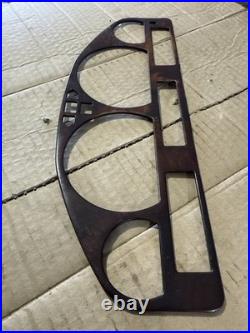 Lot7 RANGE ROVER P38 Walnut Wood Clock Surround Lot7 RANGE ROVER P38 Walnut Wood Clock Surround