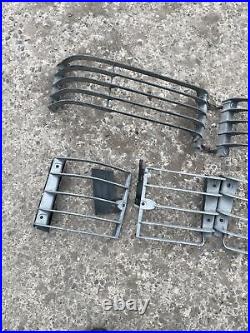 RANGE ROVER P38 Set Of Light Guards Very Rare Lot14