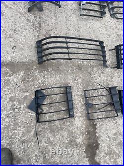 RANGE ROVER P38 Set Of Light Guards Very Rare Lot7 RANGE ROVER P38 Set Of Light Guards Very Rare Lot7