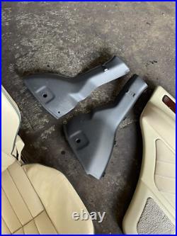 Range Rover P38 2.5 4.0 4.6 Cream And Black 5 Bar Leather Interior Seats 94-02 Range Rover P38 2.5 4.0 4.6 Cream And Black 5 Bar Leather Interior Seats 94-02