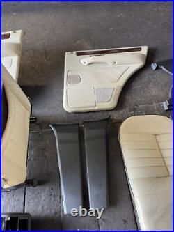Range Rover P38 2.5 4.0 4.6 Cream And Black 5 Bar Leather Interior Seats 94-02 Range Rover P38 2.5 4.0 4.6 Cream And Black 5 Bar Leather Interior Seats 94-02