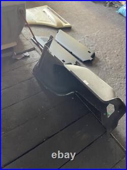 Range Rover P38 2.5 4.0 4.6 Cream And Black 5 Bar Leather Interior Seats 94-02 Range Rover P38 2.5 4.0 4.6 Cream And Black 5 Bar Leather Interior Seats 94-02