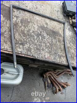Range Rover P38 Near Side And Off Side Rear Rubber Door Window Seals Pair Ok Range Rover P38 Near Side And Off Side Rear Rubber Door Window Seals Pair Ok