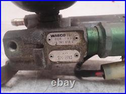 Range Rover Wabco Accumulator Valve 1995-2002 Mk2 P38 4430010090 #83862 Range Rover Wabco Accumulator Valve 1995-2002 Mk2 P38 4430010090 #83862
